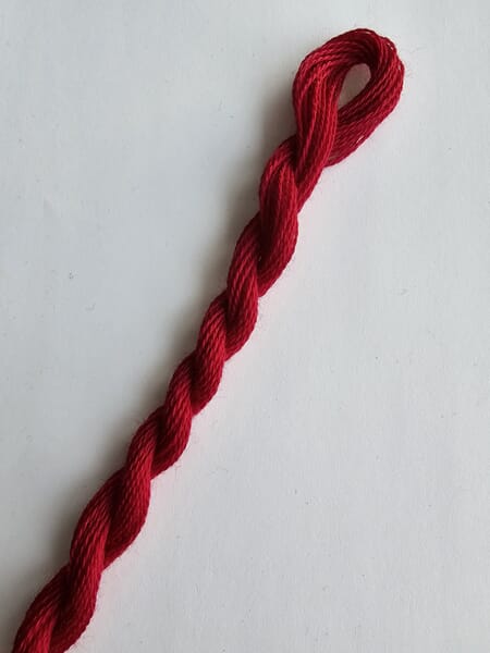 8008 mørk roserød (20 tråder/ 145 cm)