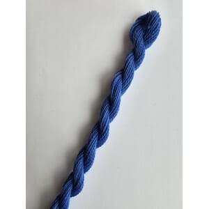 8062 blåklokkeblå (20 tråder/ 145 cm)