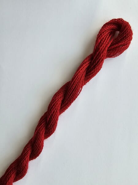 8078 bonderød (20 tråder/ 145 cm)