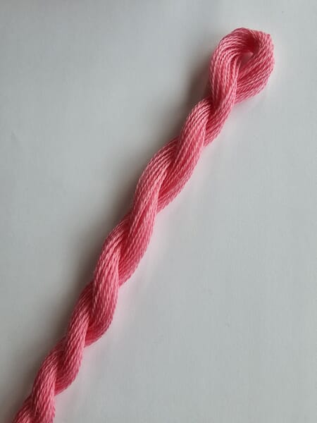 8082 pastellrosa (20 tråder/ 145 cm)